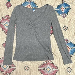 Selling this because I just want to get rid of some of my clothes.